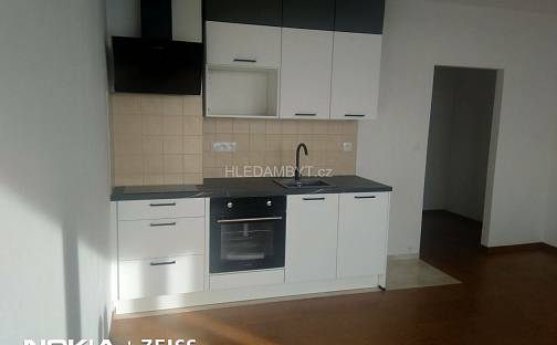 Pronájem bytu 1+kk 27 m², Otradovická, Praha 4 - Kamýk