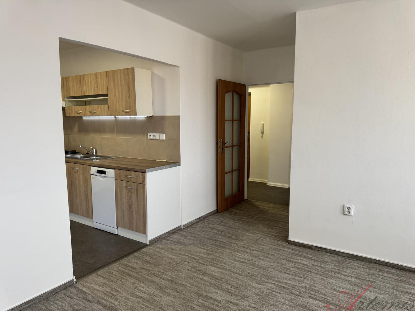 Prodej bytu 3+1 64 m² – fotografie 2