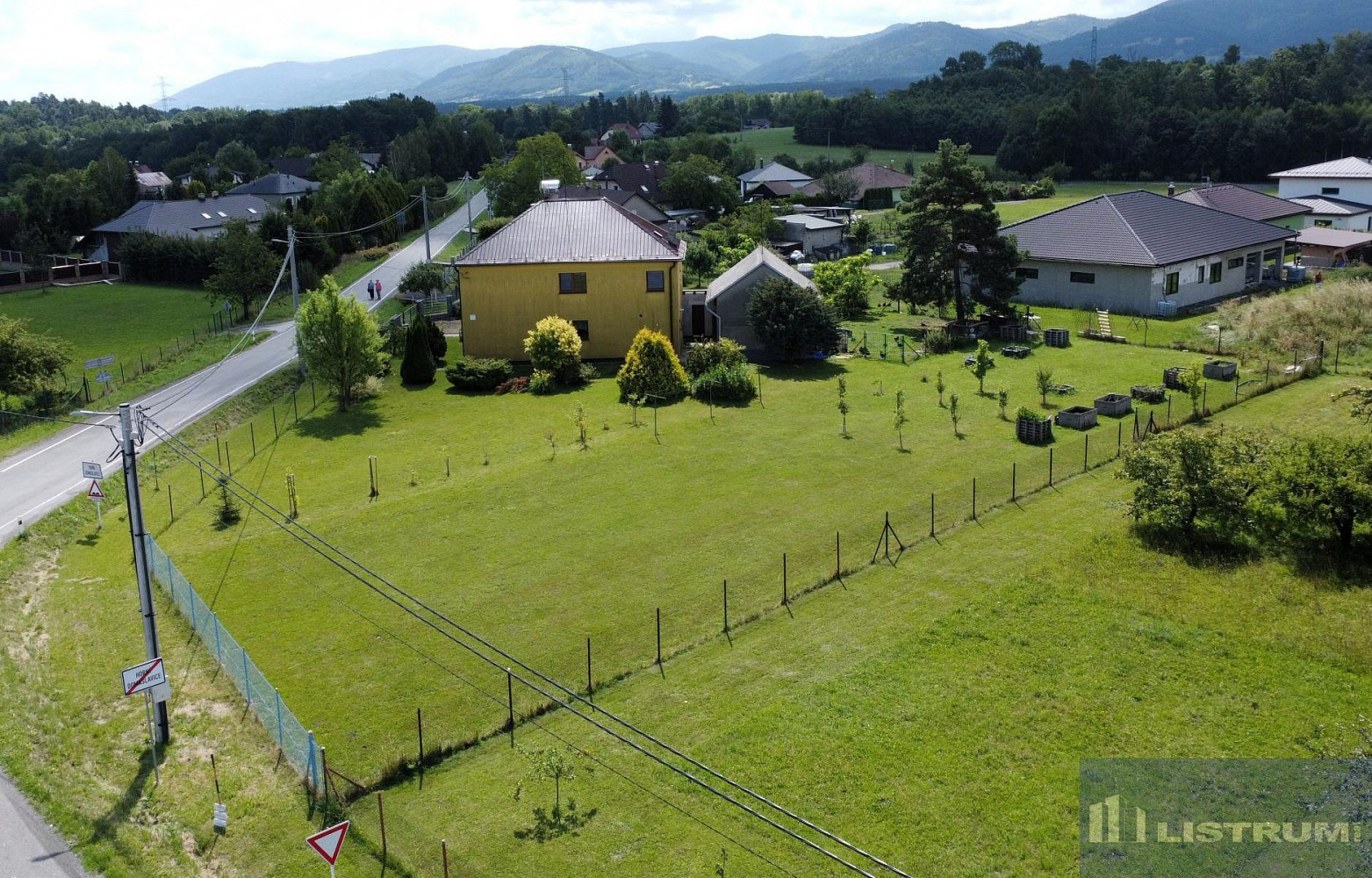 Prodej stavebního pozemku 1 171 m² – fotografie 3