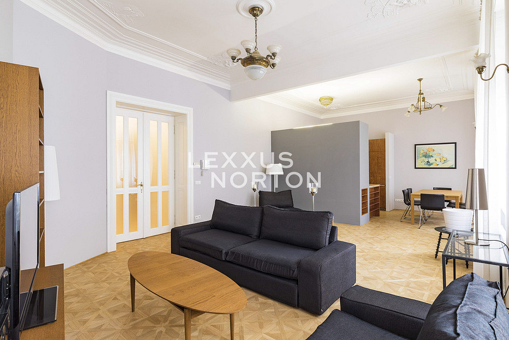 Pronájem bytu 4+kk 146 m² – fotografie 5