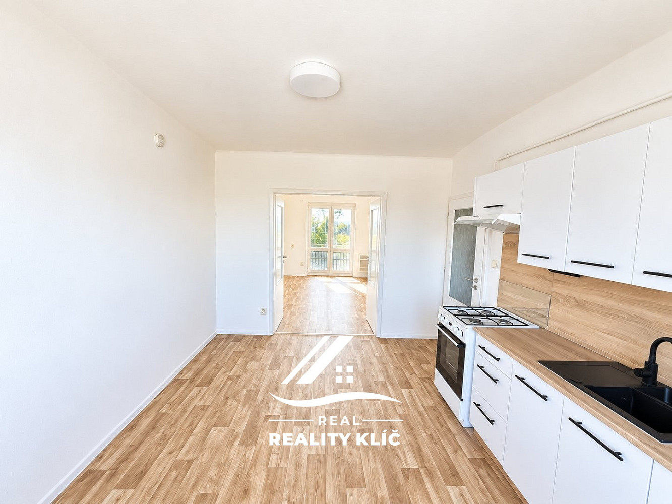Pronájem bytu 2+1 49 m² – fotografie 2