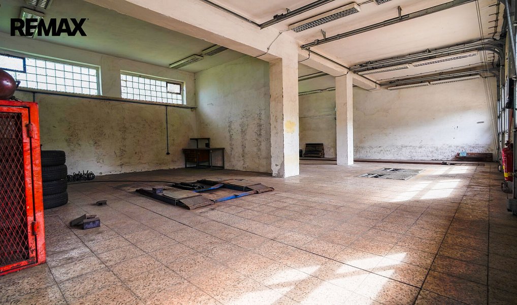 Prodej obchodních prostor 278 m², Smiřice – náhled fotky 4
