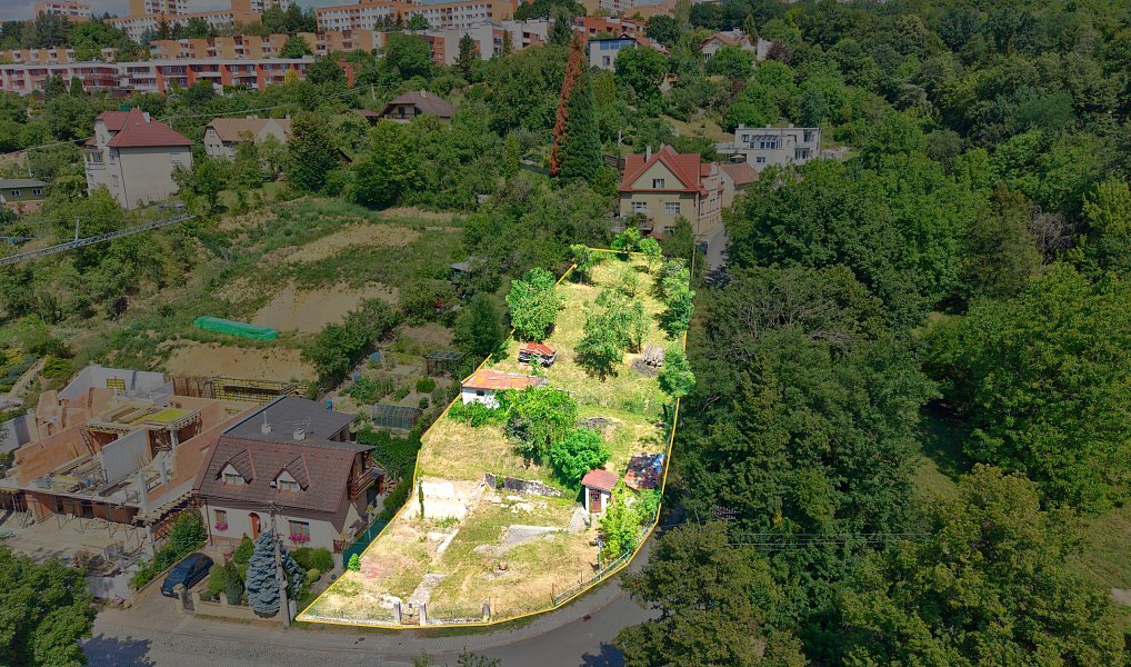 Prodej stavebního pozemku 1 013 m², Zlín – náhled fotky 6