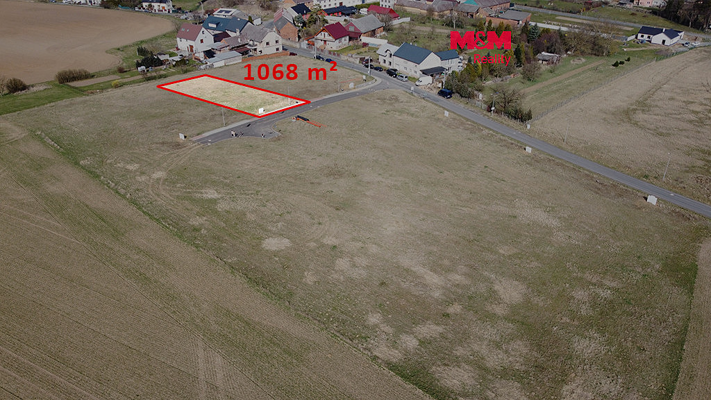 Prodej stavebního pozemku 1 072 m²