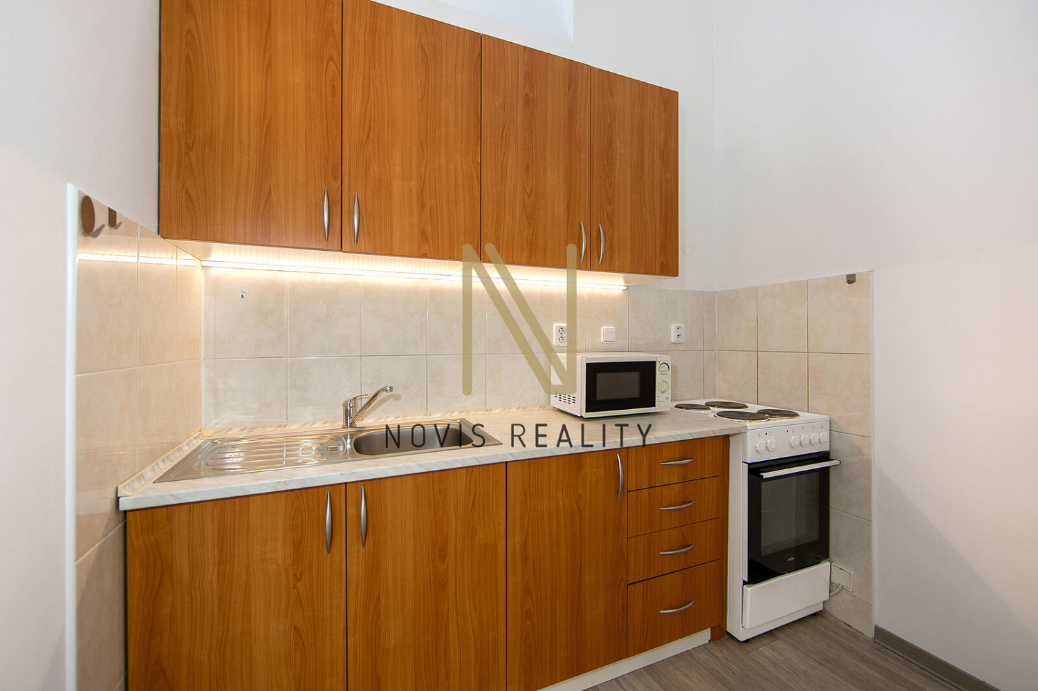 Pronájem bytu 2+kk 74 m² – fotografie 2