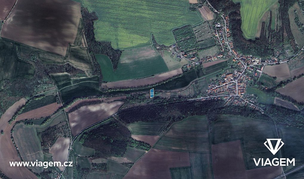 Prodej pole 2 123 m², Sazená – náhled fotky 3