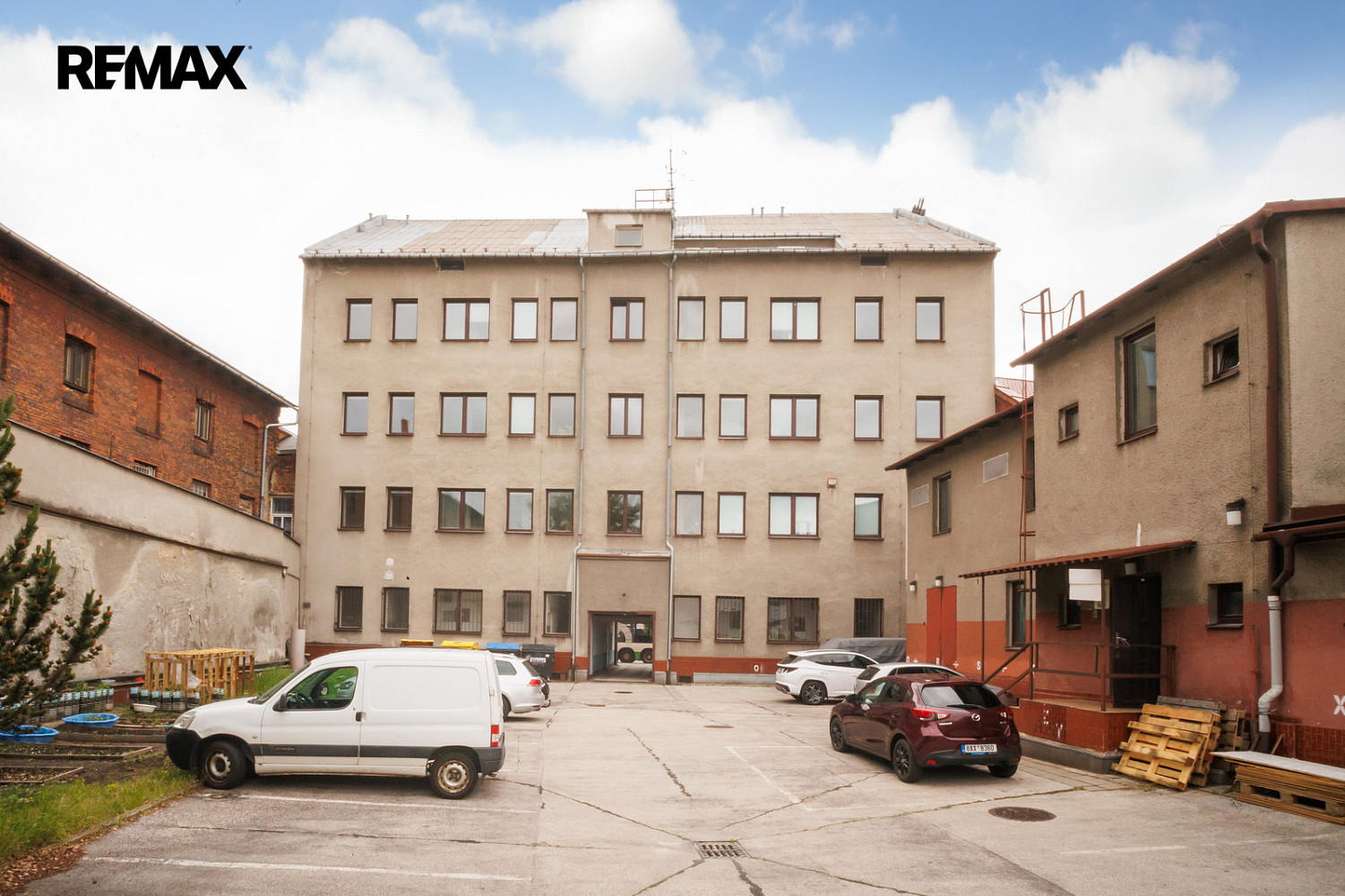 Pronájem kanceláře 22 m² — photo 4