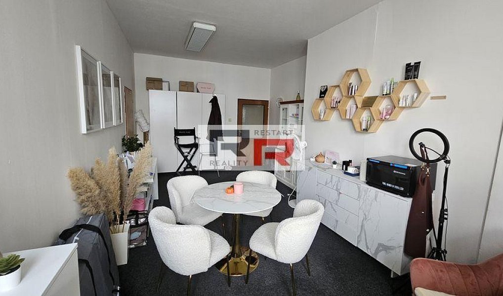 Pronájem kanceláře 36 m², Olomouc – náhled fotky 3