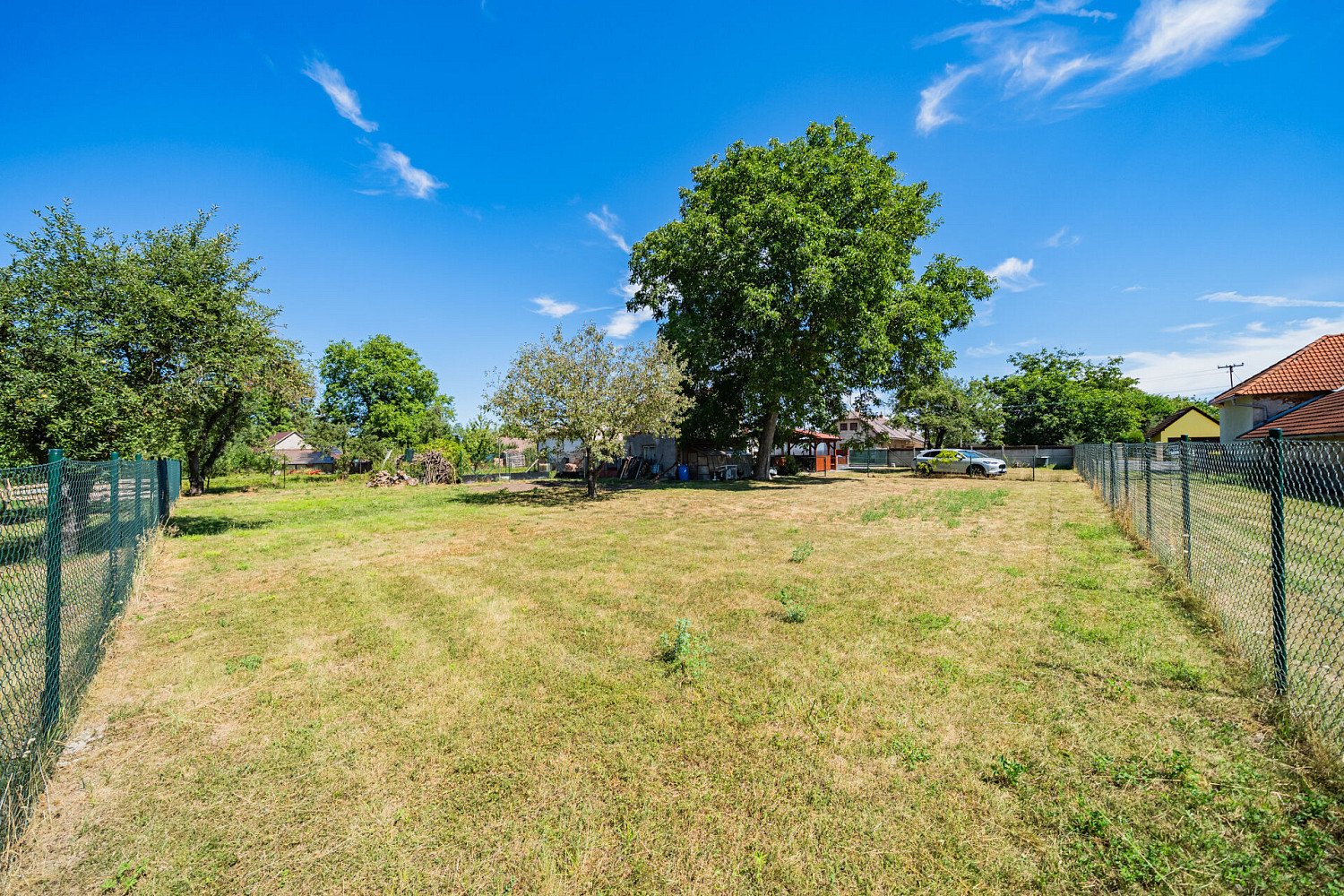 Prodej domu 130 m² s pozemkem 1 444 m² – fotografie 2