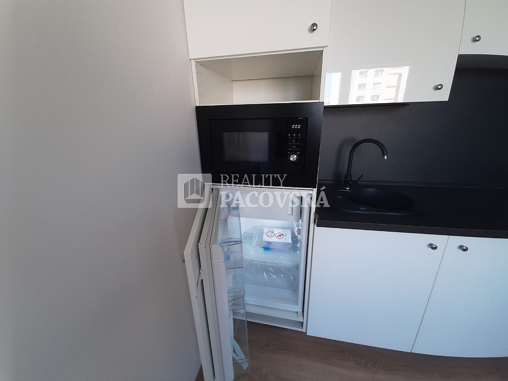 Pronájem bytu 1+kk 21 m² – fotografie 5