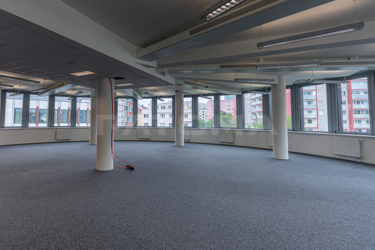 Pronájem kanceláře 208 m² – fotografie 5