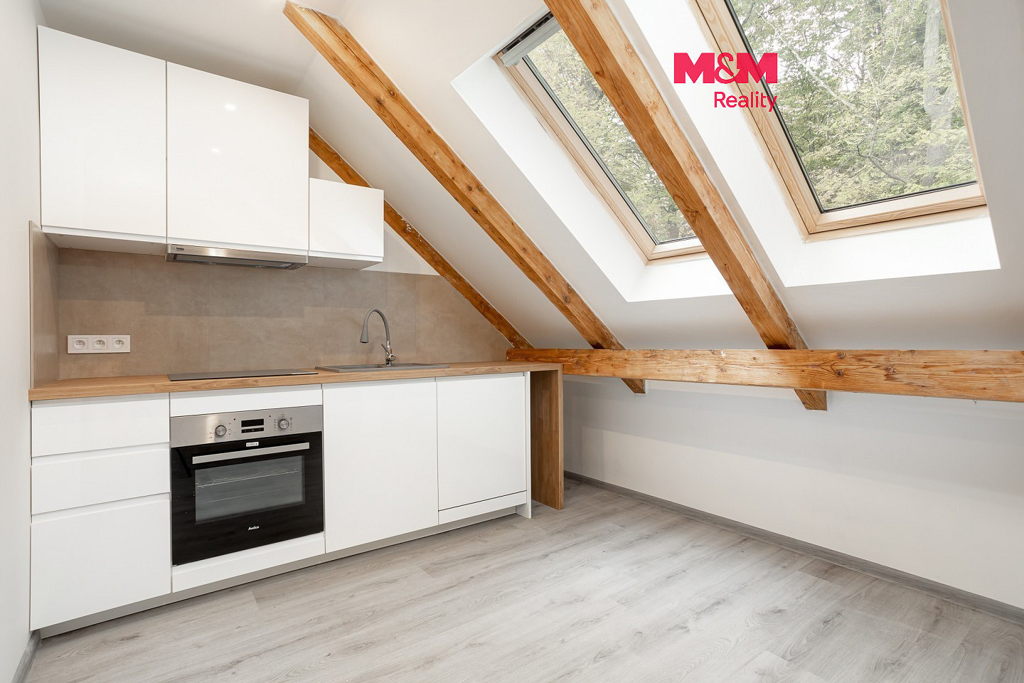 Pronájem bytu 2+kk 57 m²