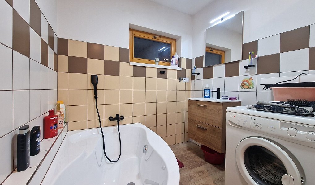 Prodej domu 151 m² s pozemkem 2 176 m², Soběšice – náhled fotky 7