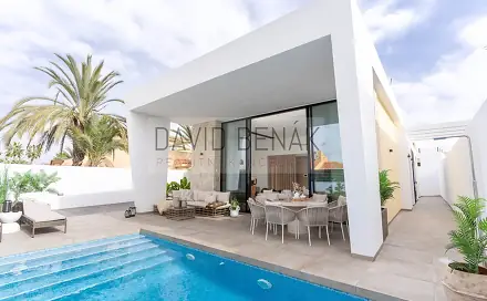 Prodej domu 102 m² s pozemkem 400 m², Torrevieja, Valencijské společenství, Španělsko