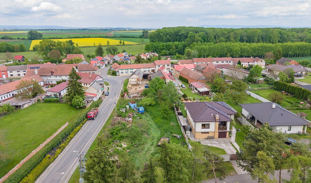 Prodej stavebního pozemku 645 m², Biskupice – náhled fotky 6