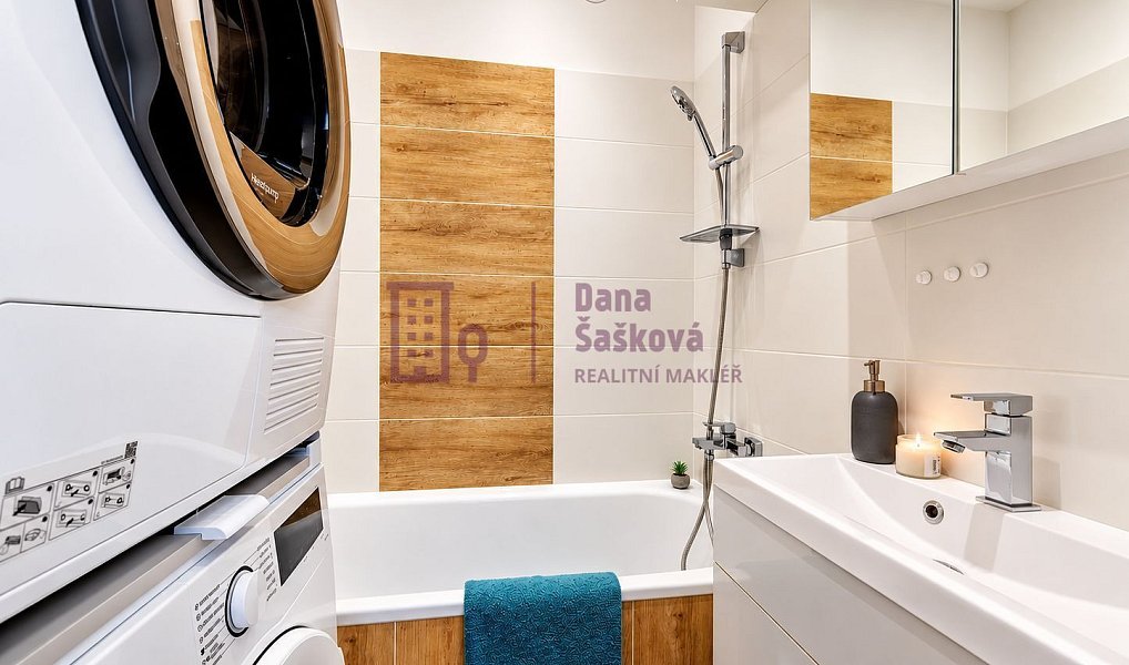 Pronájem bytu 3+1 65 m², Jindřichův Hradec – náhled fotky 4