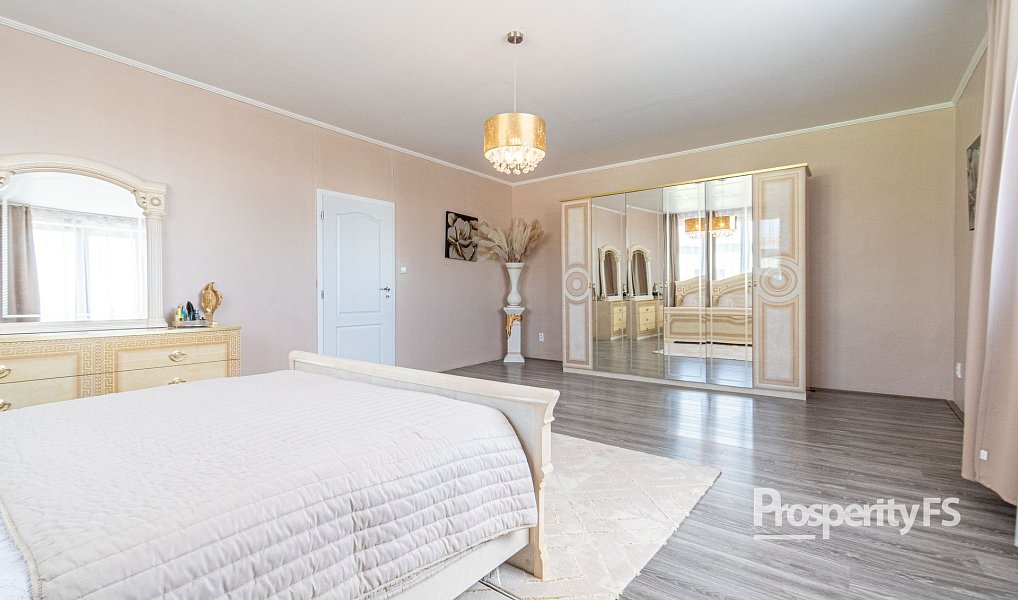 Prodej domu 290 m² s pozemkem 658 m², Kyselovice – náhled fotky 17