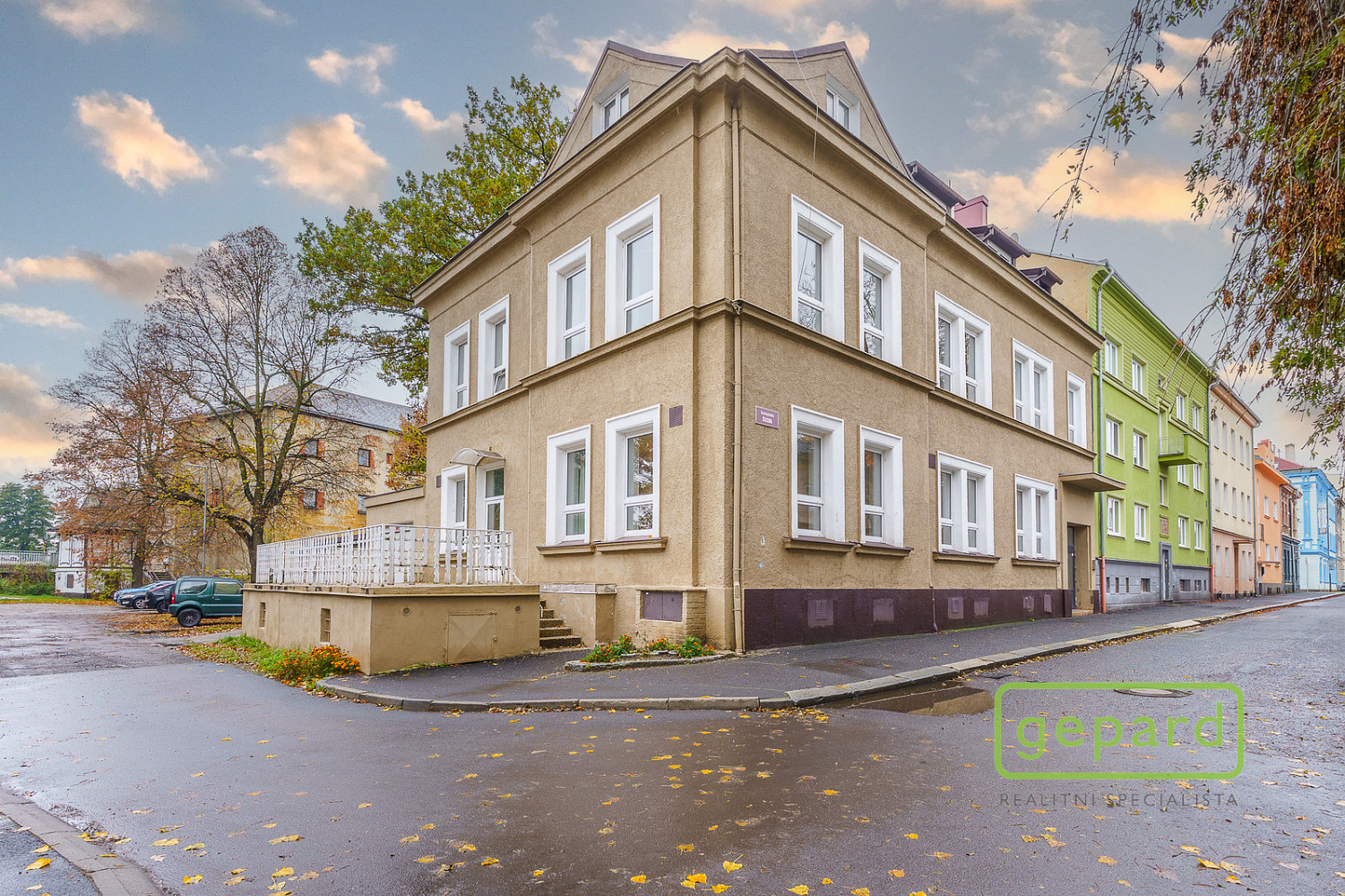 Prodej komerčního objektu (jiného typu) 596 m²