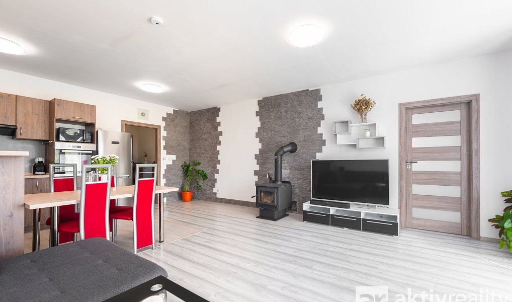Prodej domu 185 m² s pozemkem 744 m², Mělník – náhled fotky 3