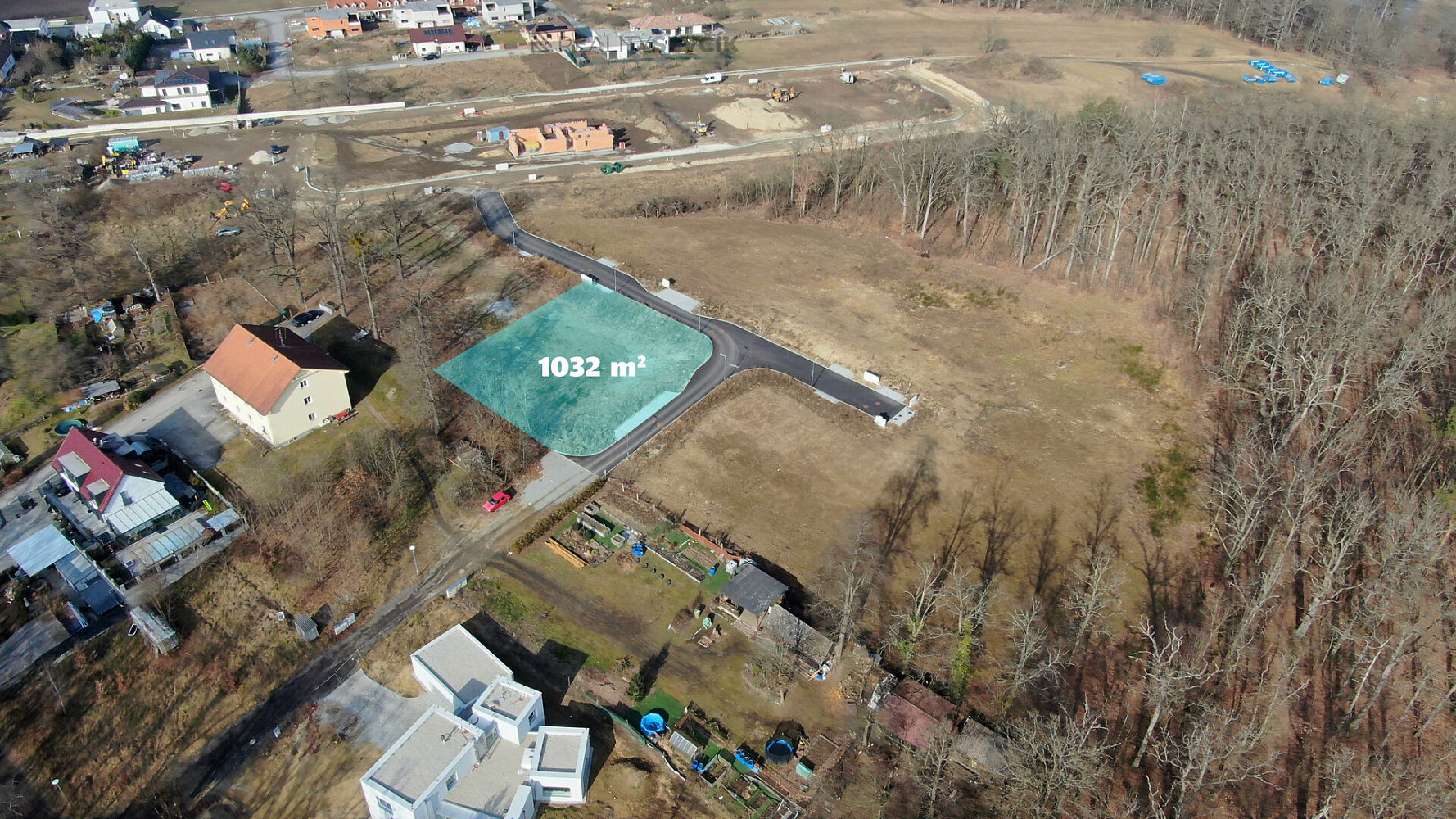 Prodej stavebního pozemku 1 032 m² – fotografie 4