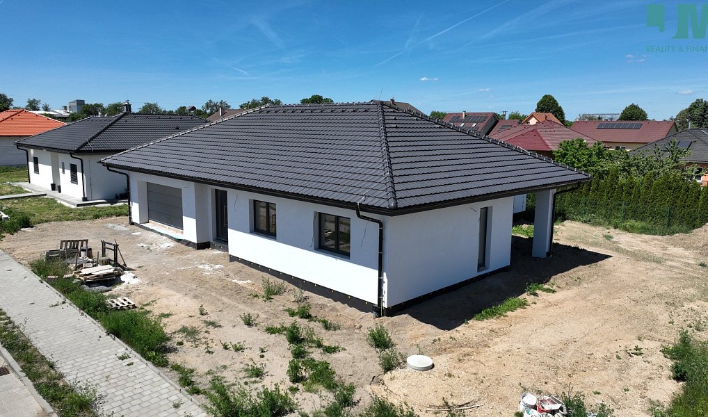 Prodej domu 228 m² s pozemkem 899 m², Hrotovice – náhled fotky 34