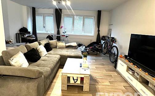 Pronájem bytu 1+kk 44 m², Mirotická, Praha 4 - Libuš, okres Praha