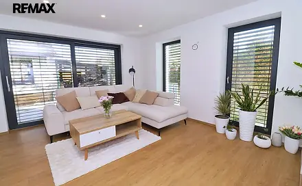 Prodej domu 131 m² s pozemkem 352 m², Holice, okres Pardubice