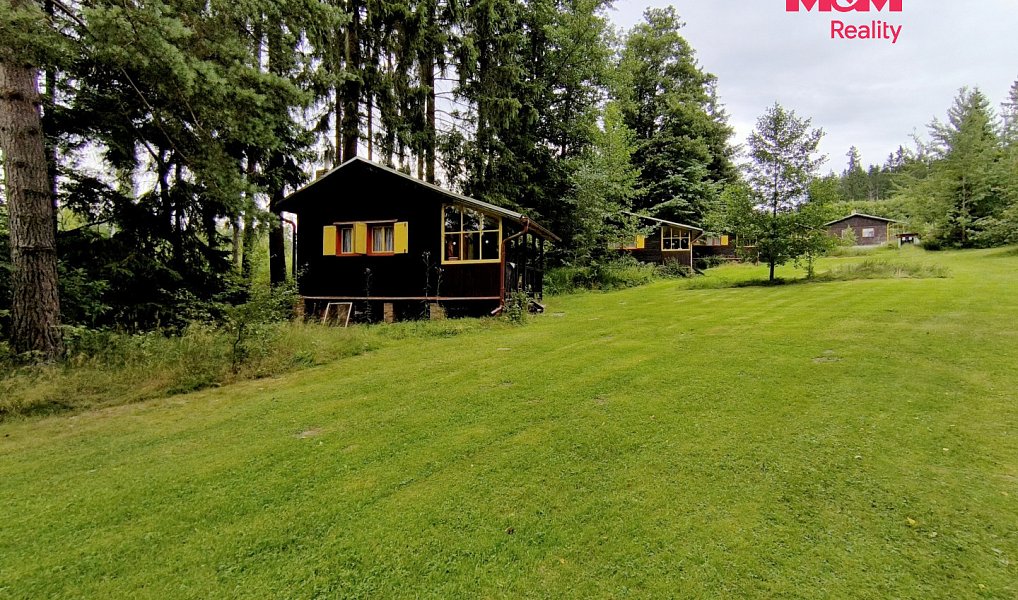 Prodej ubytovacího objektu 777 m², Pojbuky – náhled fotky 12
