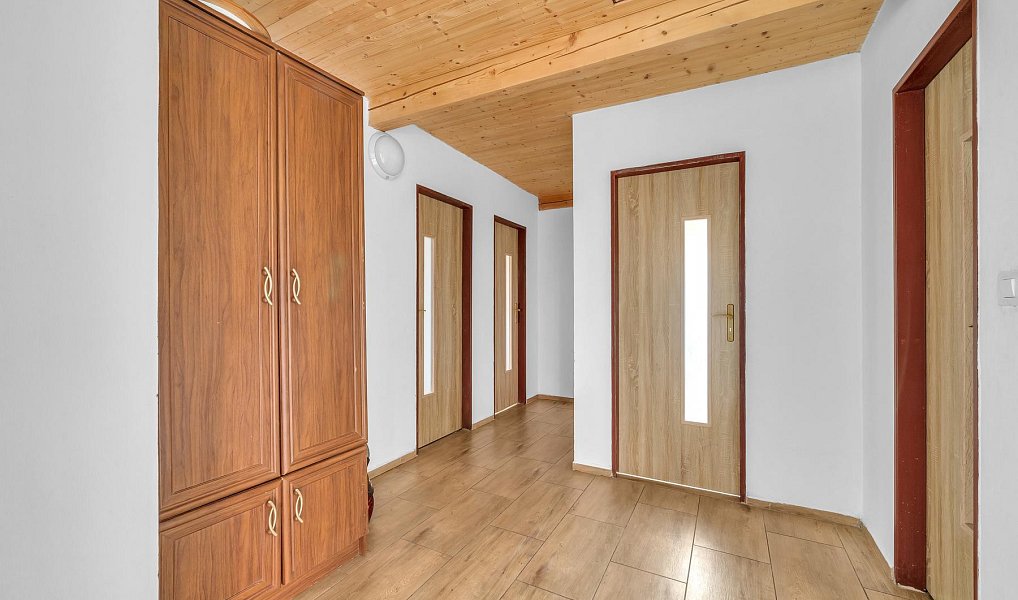 Prodej domu 95 m² s pozemkem 118 m², Žiželice – náhled fotky 2