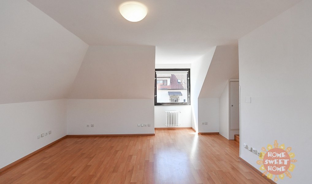 Pronájem domu 417 m² s pozemkem 1 208 m², Praha – náhled fotky 14