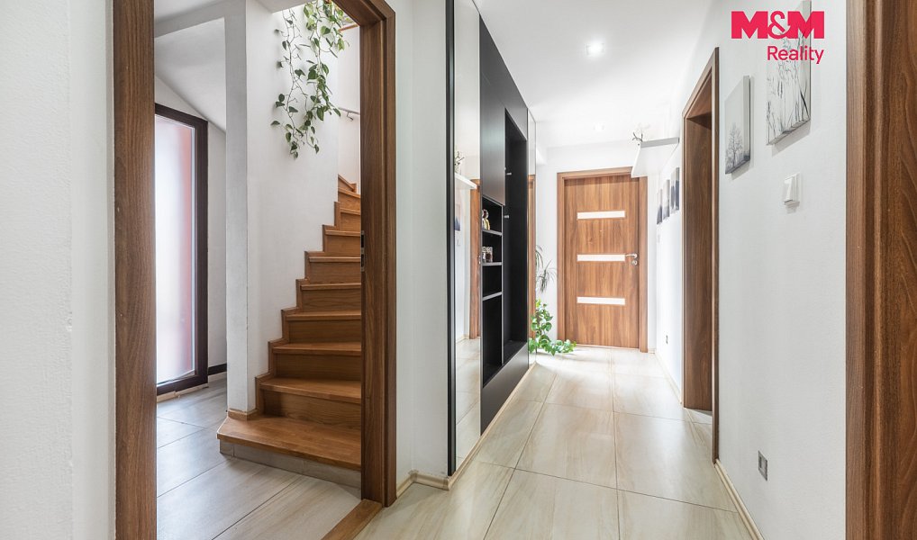 Prodej domu 170 m² s pozemkem 534 m², Pozlovice – náhled fotky 16