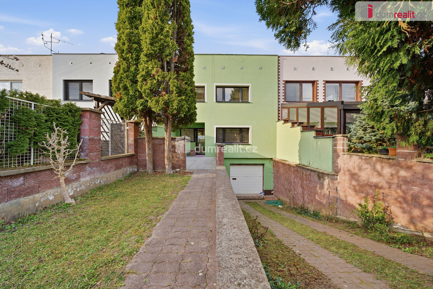 Prodej domu 280 m² s pozemkem 262 m² — photo 2