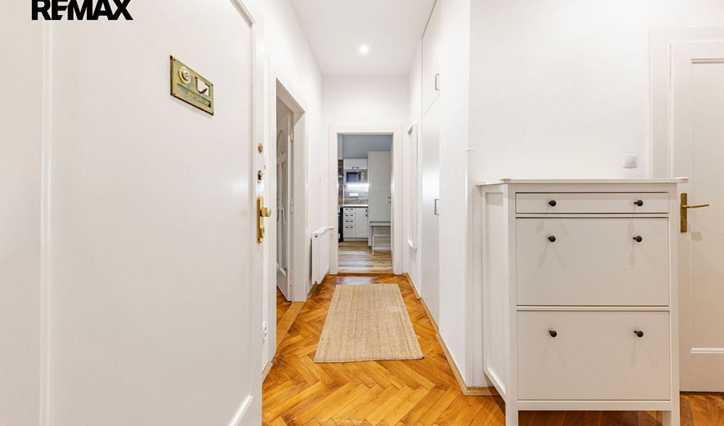 Prodej bytu 4+1 133 m², Praha – náhled fotky 22