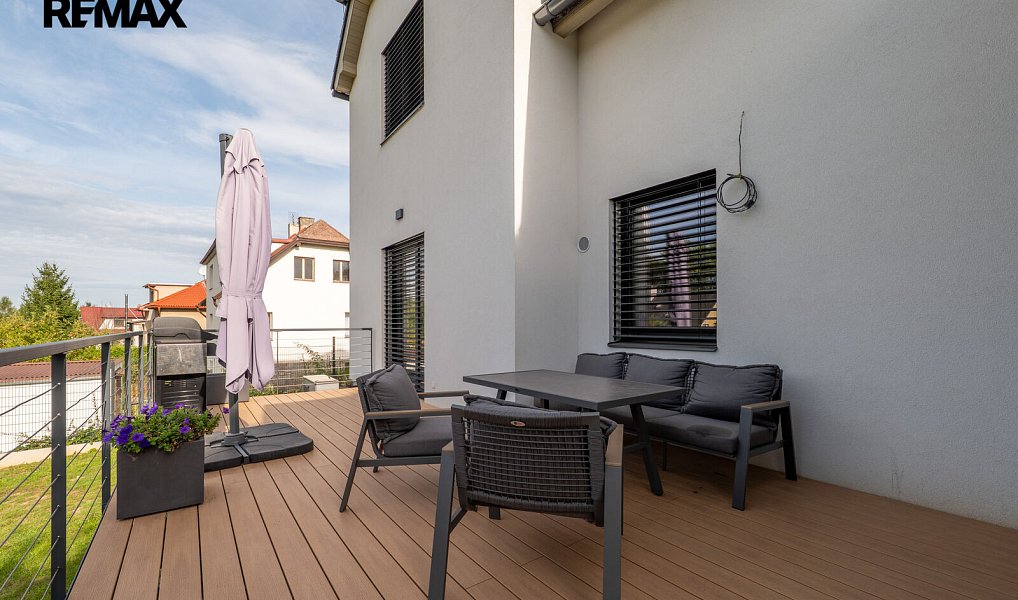 Pronájem domu 199 m² s pozemkem 752 m², Říčany – náhled fotky 27