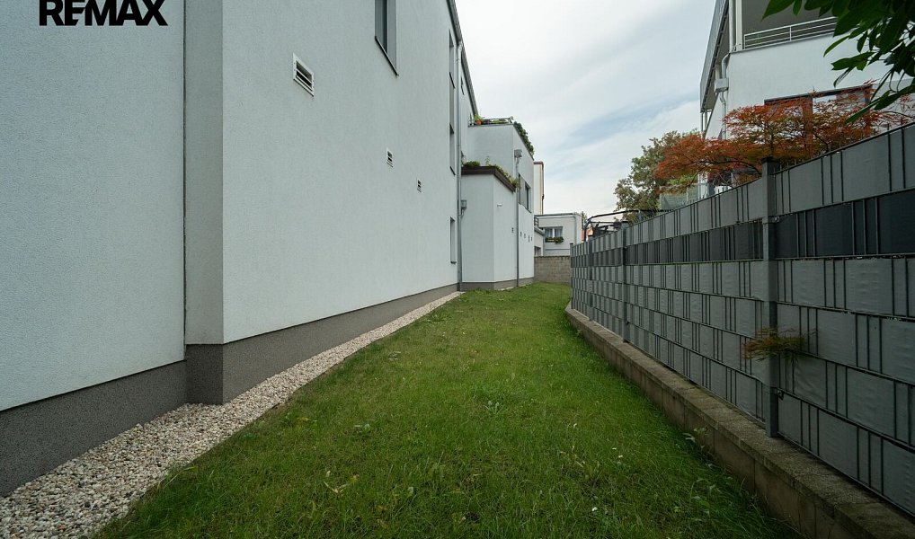 Pronájem bytu 2+kk 53 m², Praha – náhled fotky 14