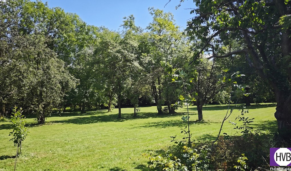 Prodej stavebního pozemku 1 100 m², Suchdol – náhled fotky 7