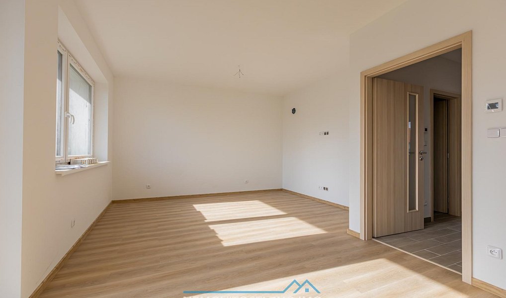 Prodej domu 97 m² s pozemkem 327 m², Znojmo – náhled fotky 6