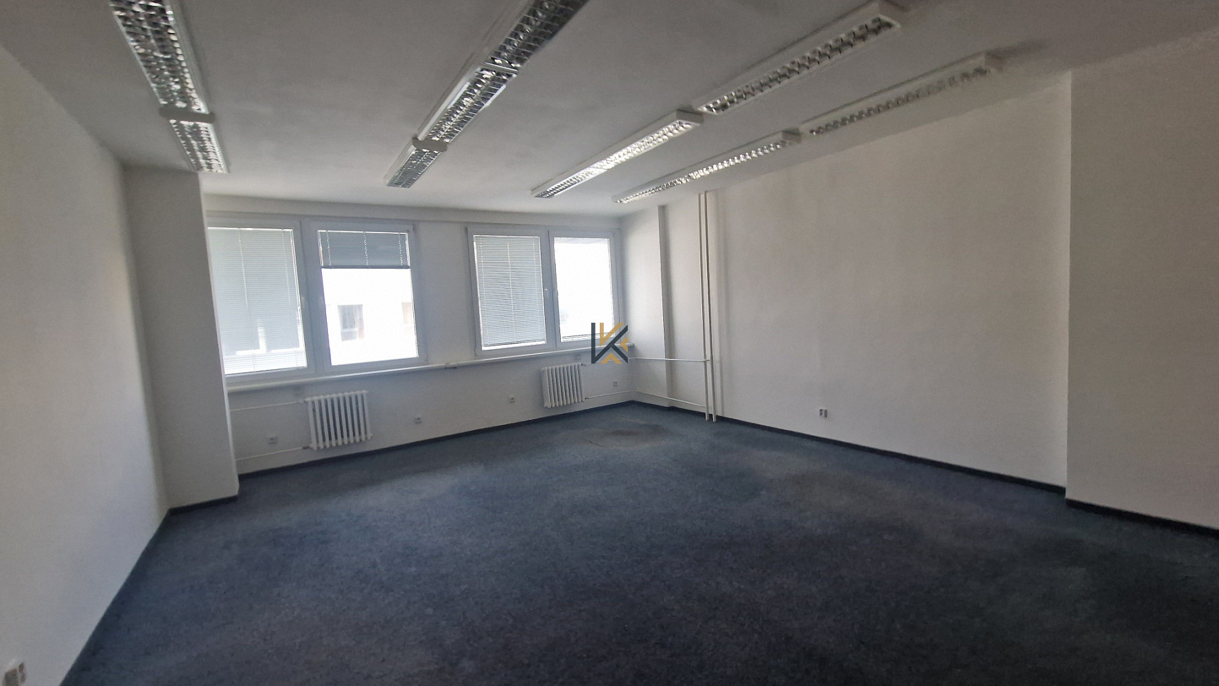 Pronájem kanceláře 38 m² – fotografie 4