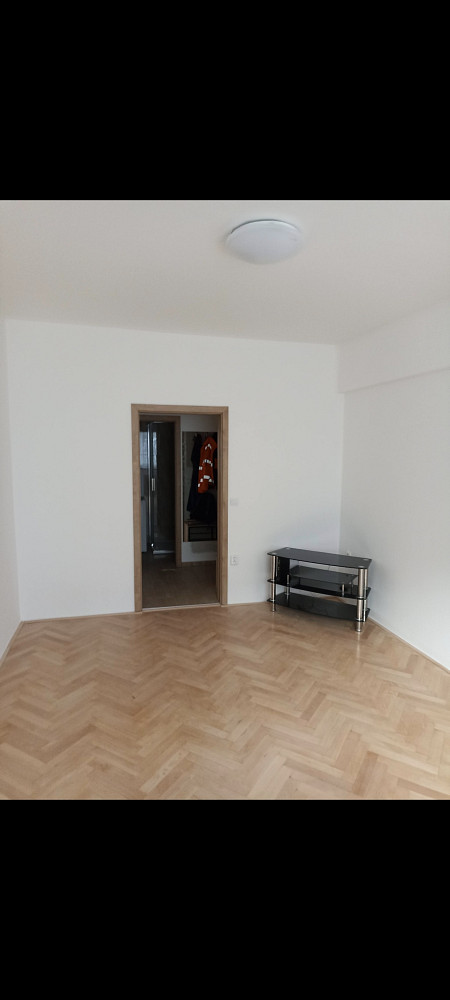 Pronájem bytu 1+1 33 m²