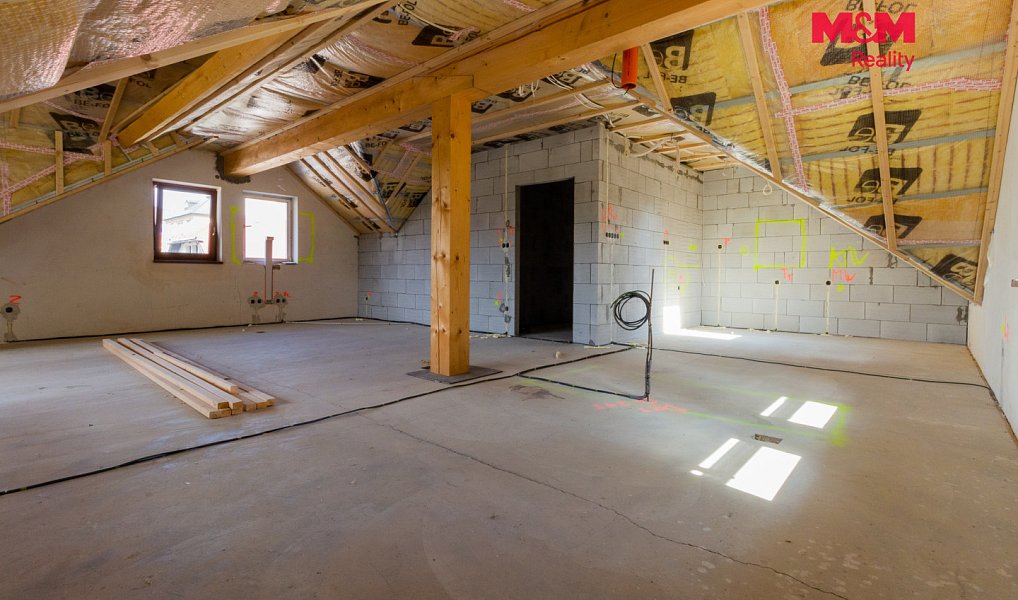 Prodej obchodních prostor 1 051 m², Jeseník – náhled fotky 9