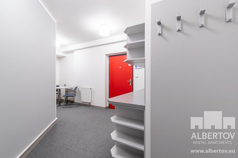 Pronájem kanceláře 35 m² – fotografie 5