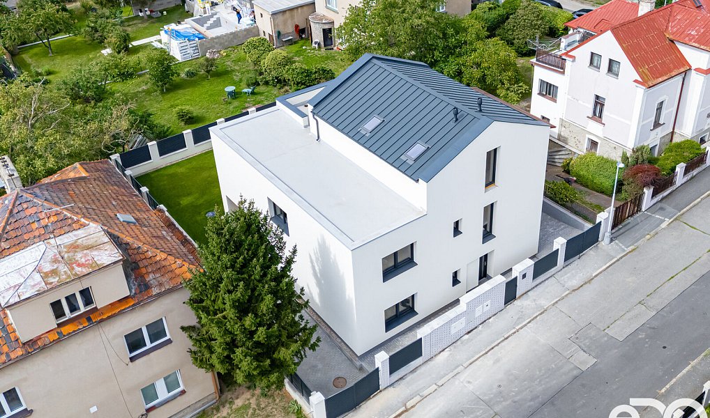 Prodej domu 375 m² s pozemkem 485 m², Praha – náhled fotky 27
