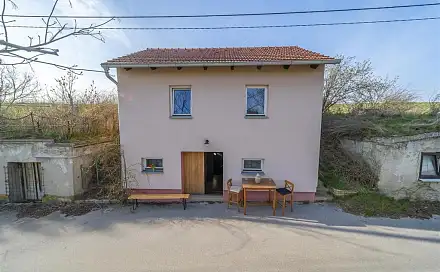 Vinný sklep s ubytováním Schrattenberg (Rakousko), Schrattenberg, Rakousko