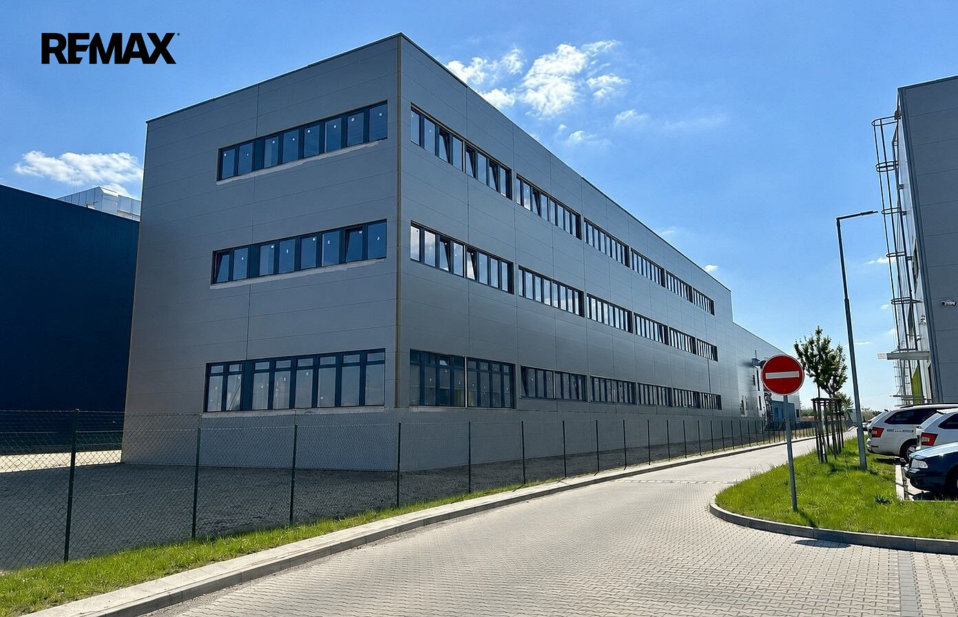 Pronájem skladovacích prostor 959 m² – fotografie 3