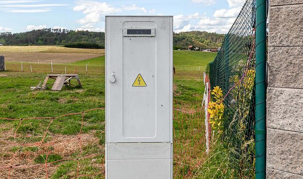 Prodej stavebního pozemku 1 000 m², Chlustina – náhled fotky 18
