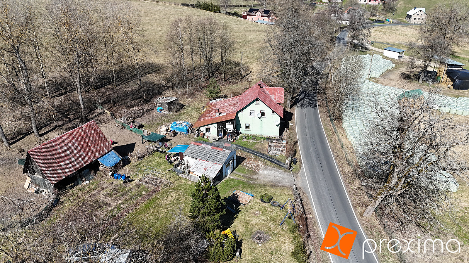 Prodej domu 115 m² s pozemkem 142 m² – fotografie 2