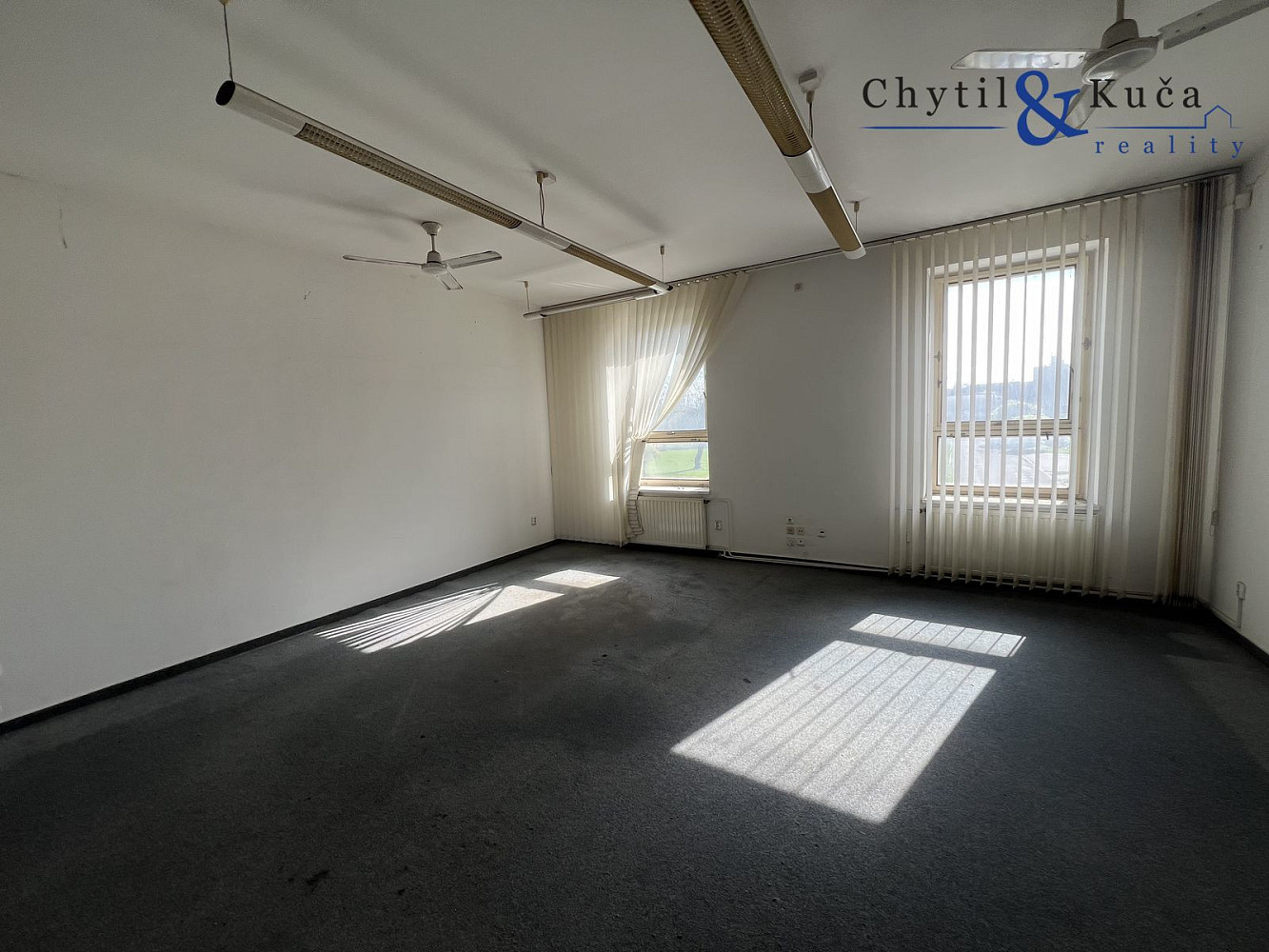 Prodej nájemního domu, činžáku 470 m² – fotografie 4