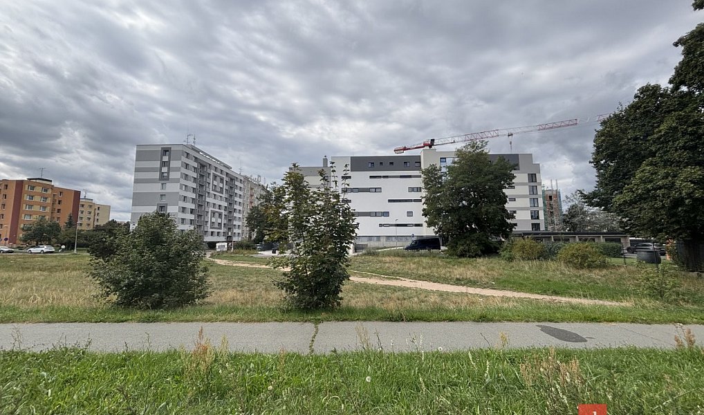 Pronájem komerčního pozemku 1 698 m², Hradec Králové – náhled fotky 4