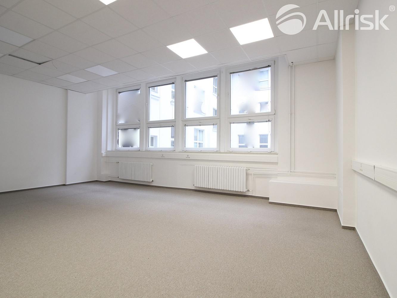 Pronájem kanceláře 15 m² – fotografie 2