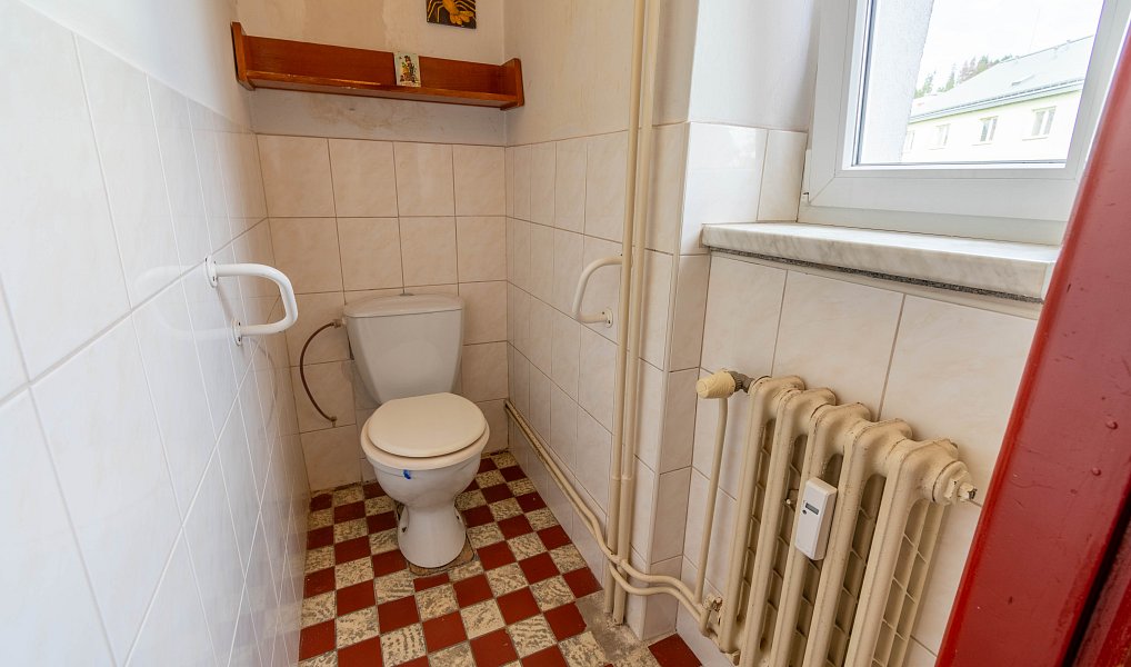 Pronájem bytu 2+1 53 m², Trutnov – náhled fotky 10